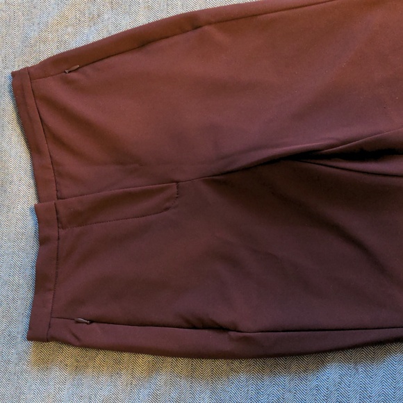 Wilfred size 2 burgundy slim cropped pants - Picture 3 of 4